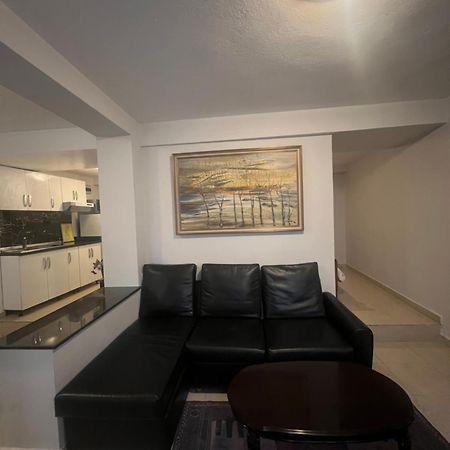 Tirana Center Apartment Экстерьер фото
