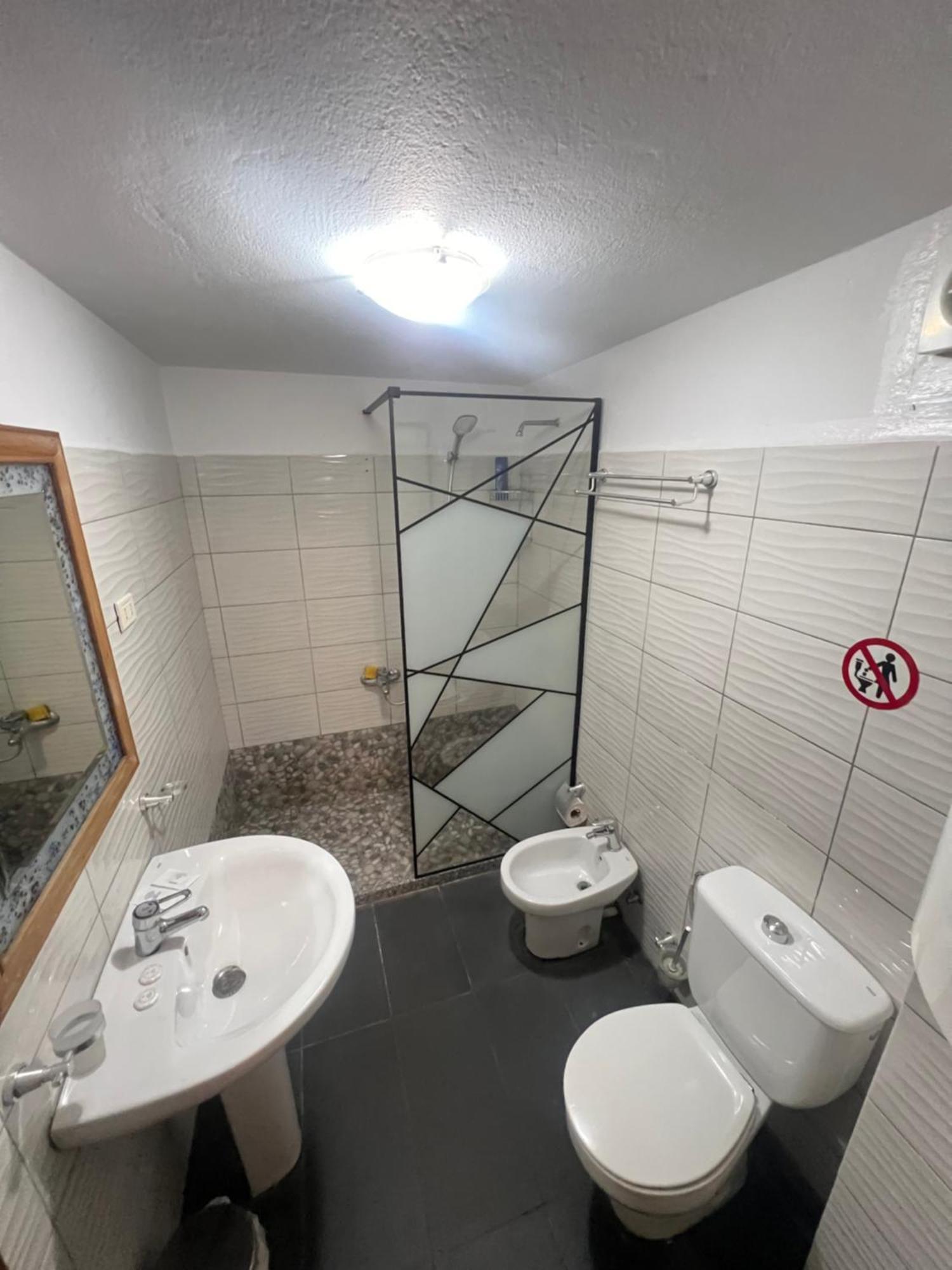 Tirana Center Apartment Экстерьер фото
